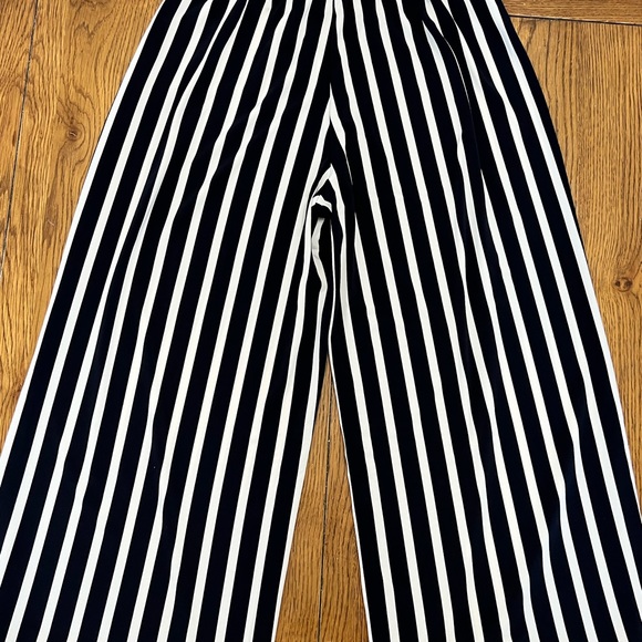 Banana Republic Black/ white capris pants - New - Picture 2 of 6